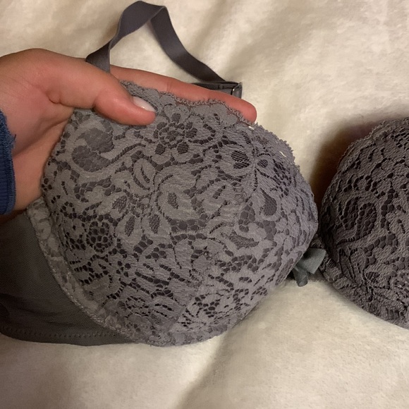 Bra - Picture 2 of 4